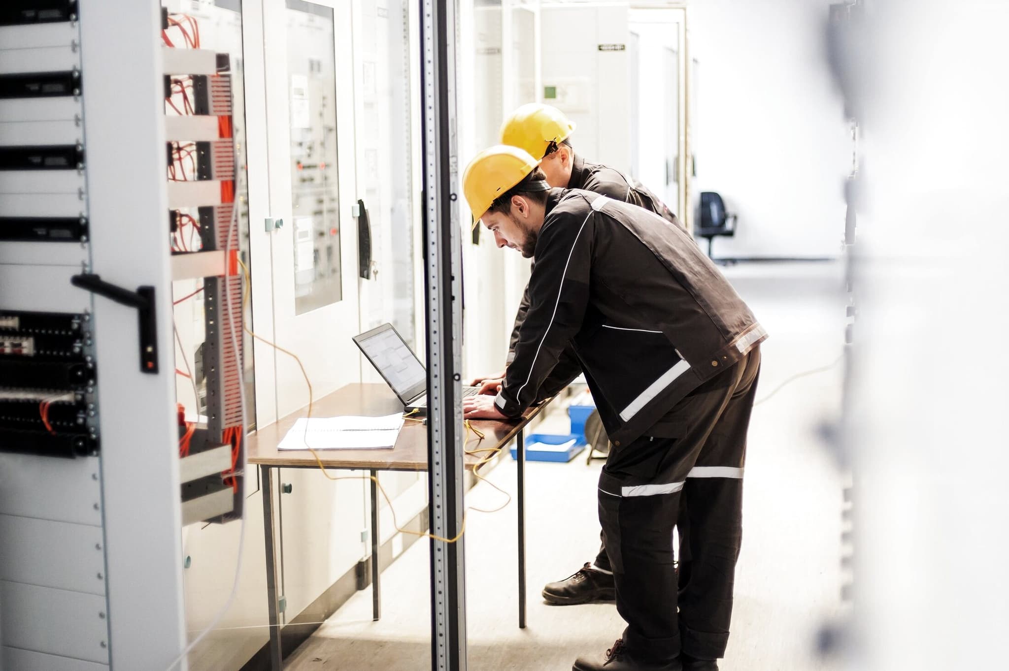 2N engineers commissioning switchgear on site